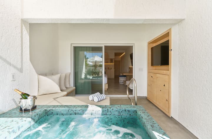 Bahia Hotel & Beach House