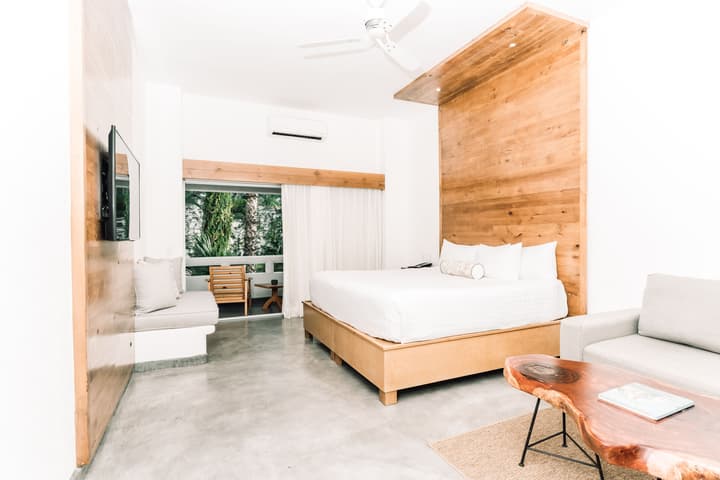 Bahia Hotel & Beach House