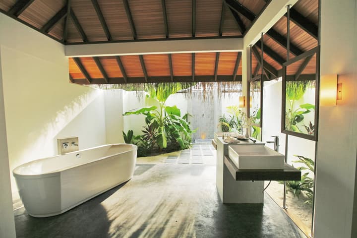 Niva Velassaru Maldives