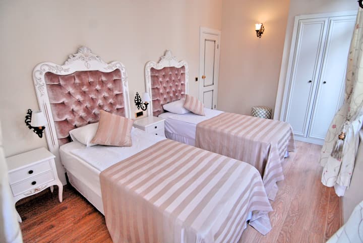Aspen Hotel - Special Class