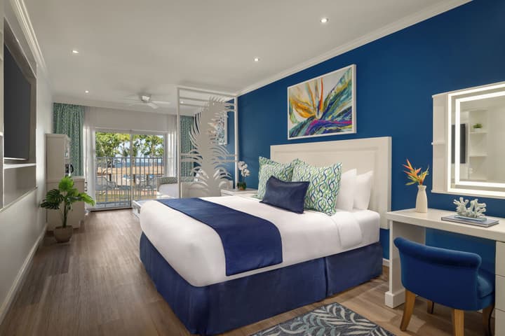 Coconut Bay Beach Resort & Spa All Inclusive