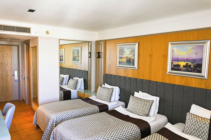 Porto Bello Hotel Resort & Spa