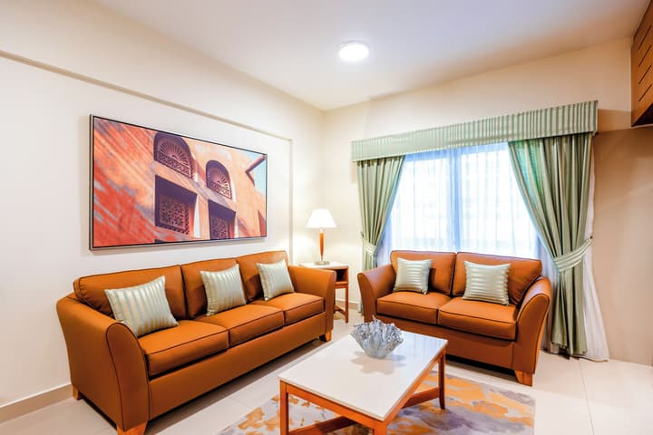 Golden Sands Hotel Apartments