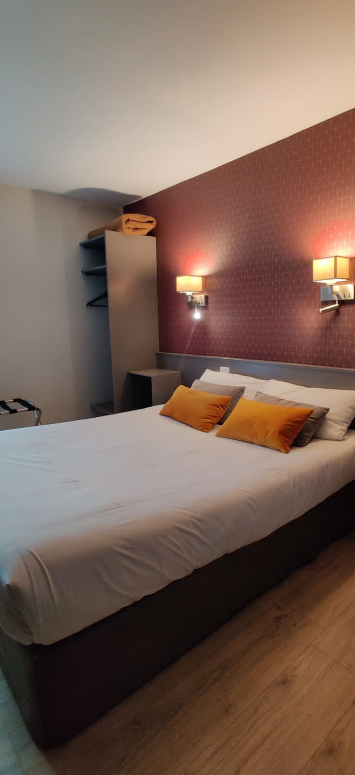 Hotel Crocus Caen Memorial