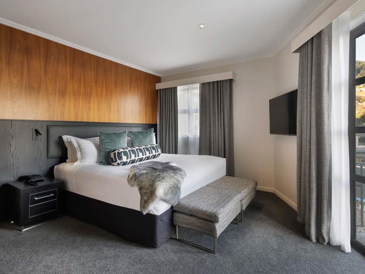 Sofitel Queenstown Hotel & Spa