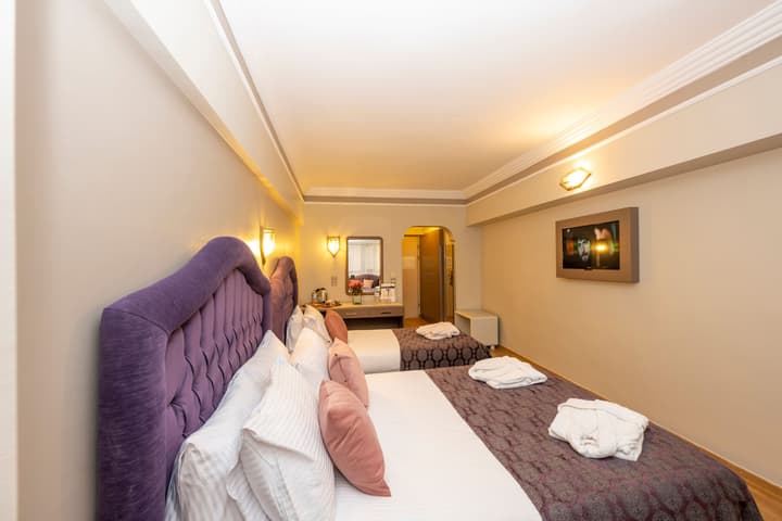 Grand Anka Hotel