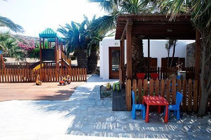 Zephyros Hotel