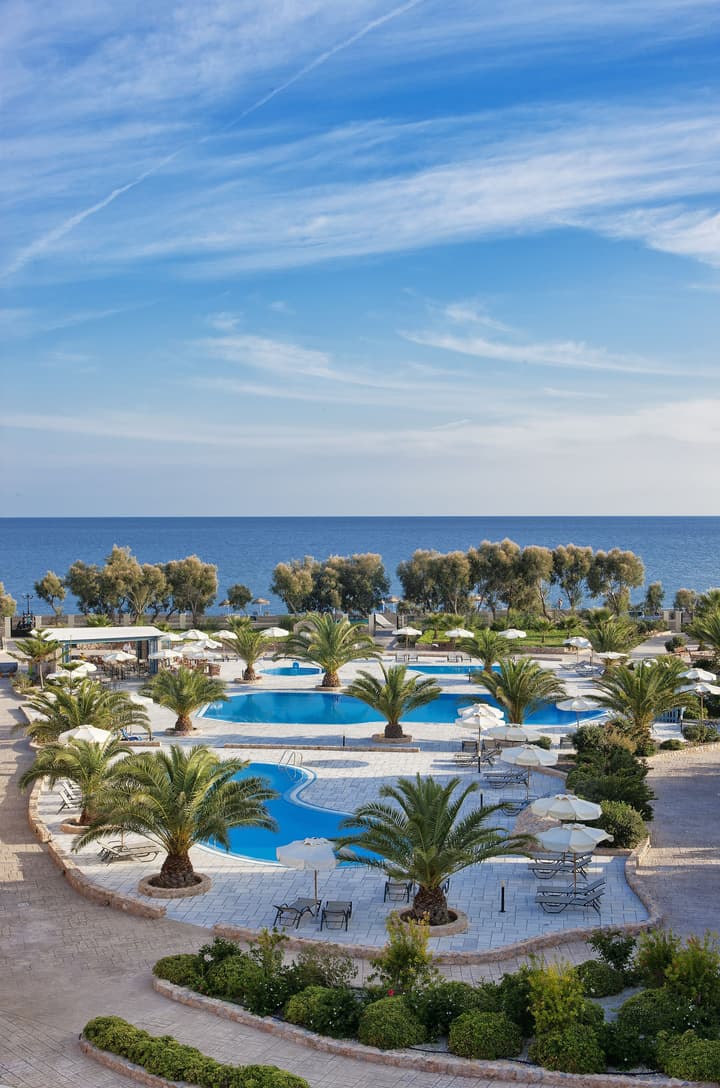 Santo Miramare Resort