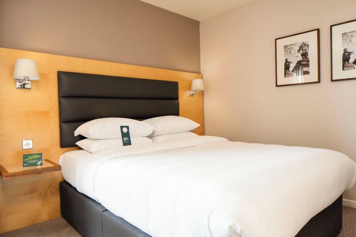 Holiday Inn London Brentford Lock by IHG