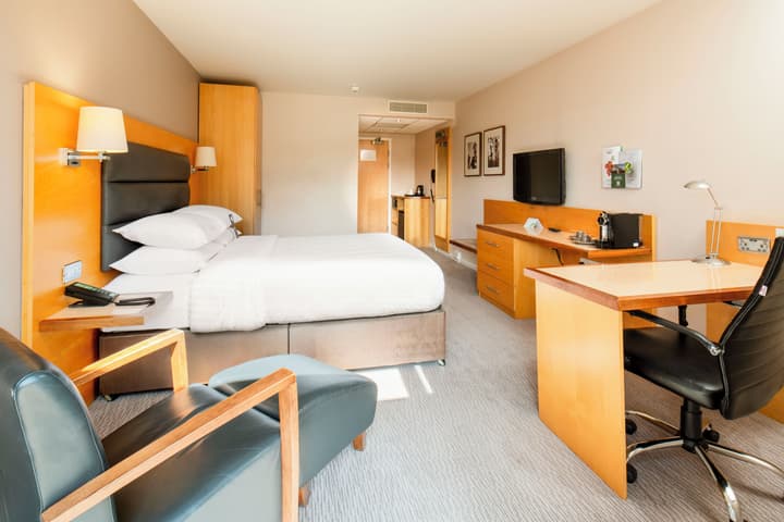 Holiday Inn London Brentford Lock by IHG
