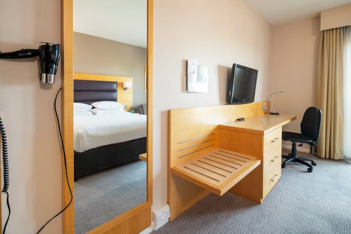 Holiday Inn London Brentford Lock by IHG