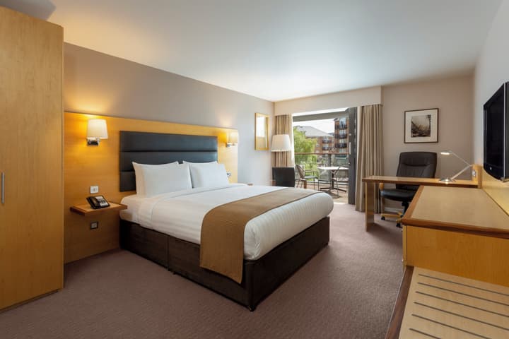 Holiday Inn London Brentford Lock by IHG