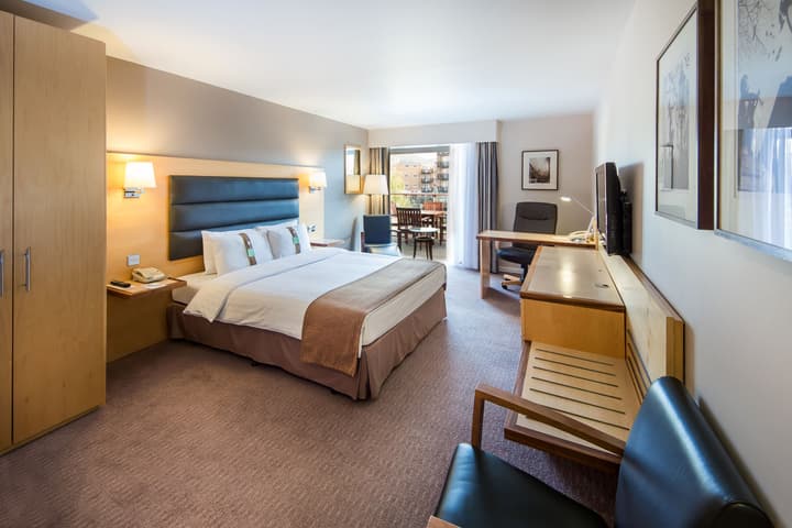 Holiday Inn London Brentford Lock by IHG