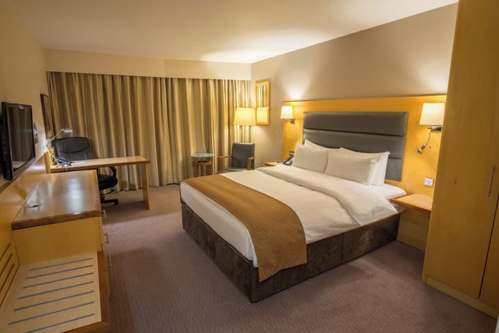 Holiday Inn London Brentford Lock by IHG