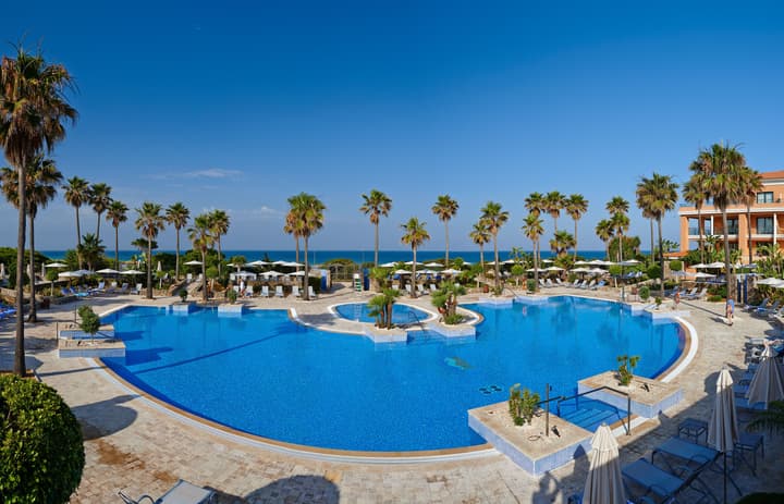 Hipotels Barrosa Palace & SPA