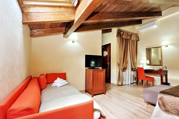 Hotel Camelia
