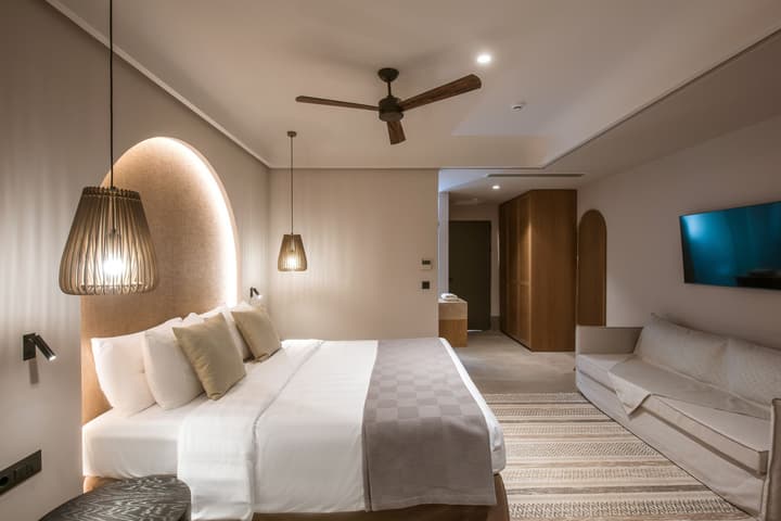 Paralos Venus Suites - Adults Only