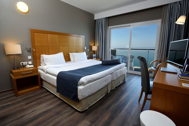 Golden Star City Resort