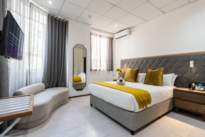 Cape Diamond Boutique Hotel