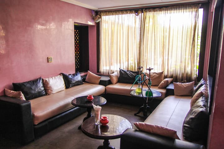 New Farah Hotel
