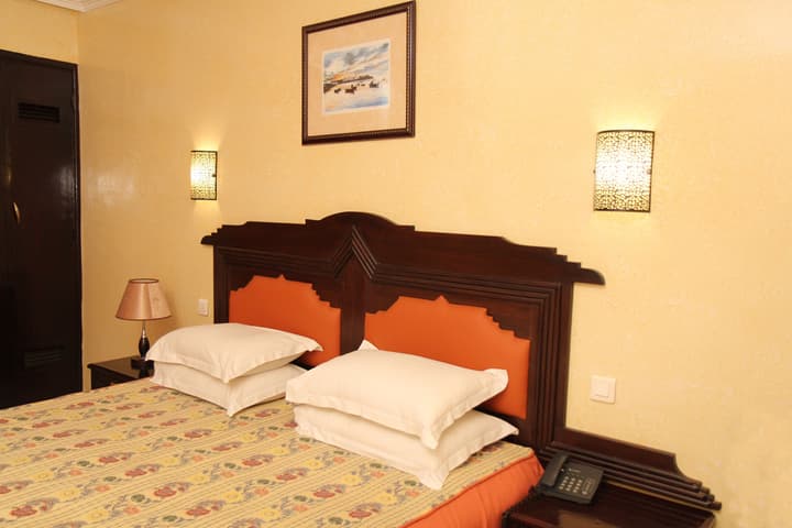 New Farah Hotel