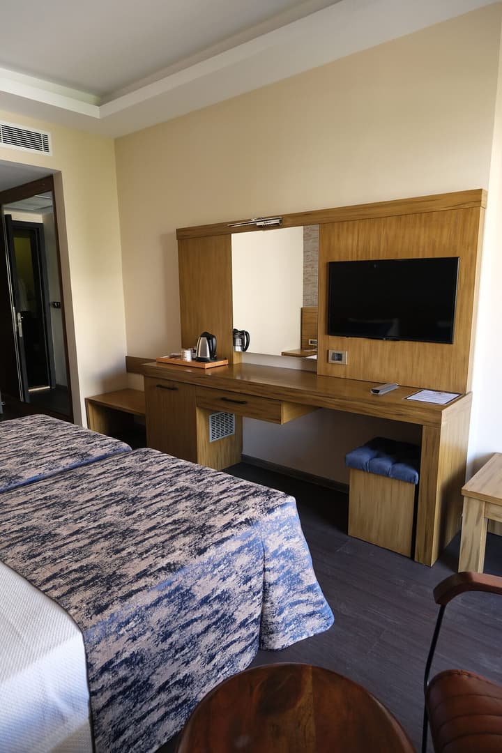 Azka Hotel