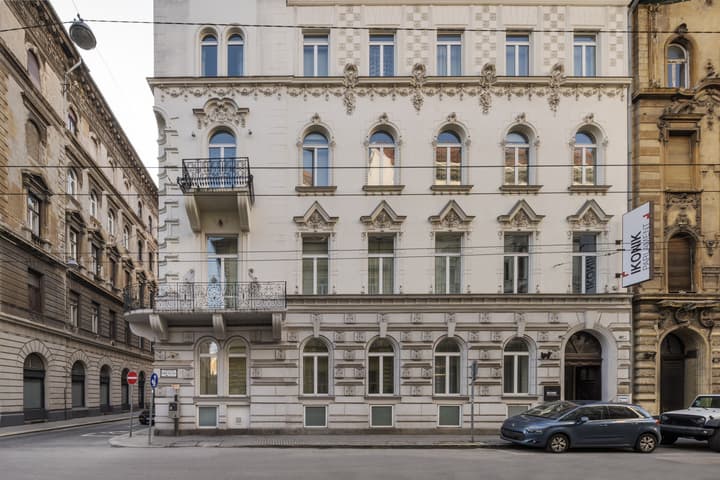 Ikonik Parlament