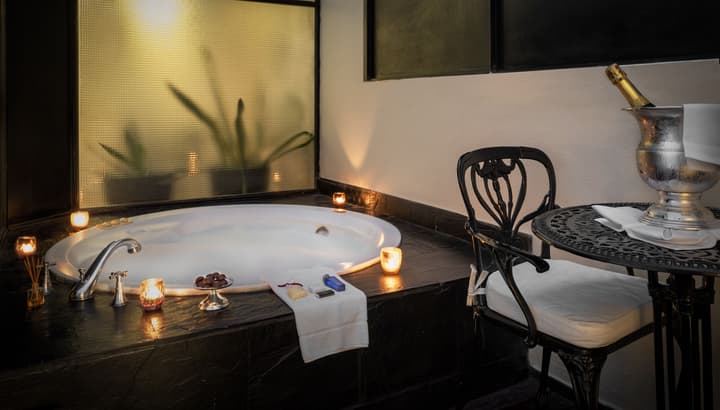 Melia Recoleta Plaza