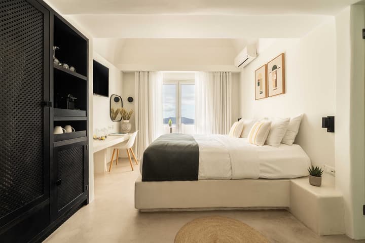 Rocabella Santorini Hotel & SPA