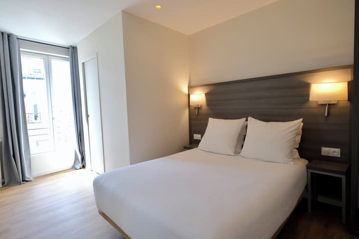 Hipotel Paris Voltaire Bastille