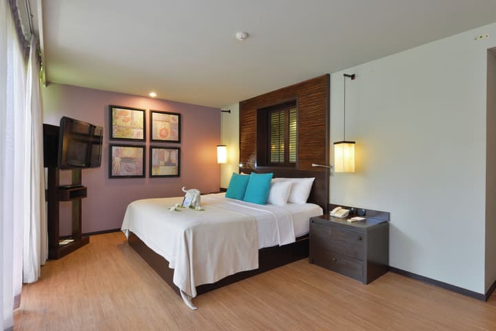 Twin Lotus Resort and Spa (Adult Only / November to April)