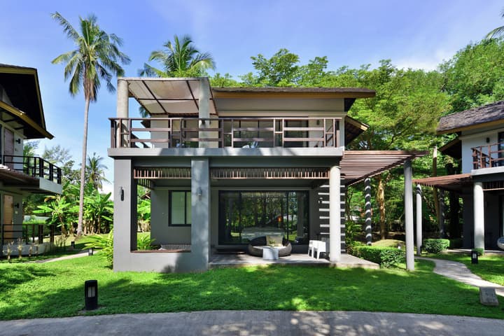 Twin Lotus Resort and Spa (Adult Only / November to April)
