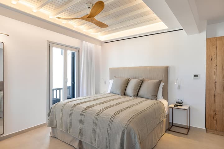 Elena Hotel