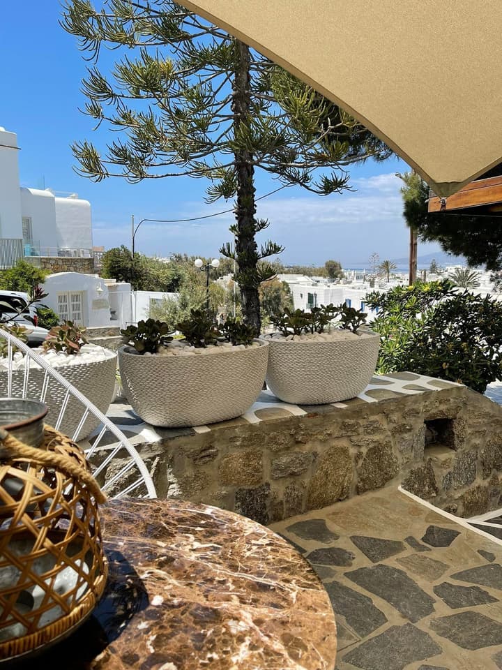 Elena Hotel