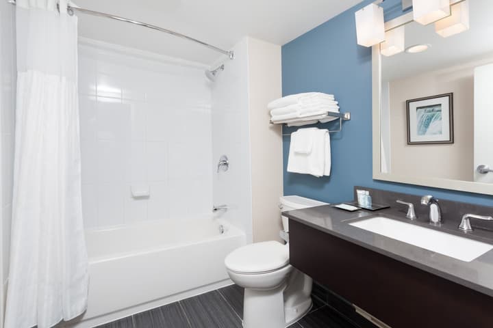 Wyndham Garden Niagara Falls Fallsview