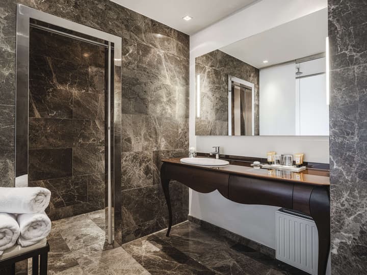 Anantara New York Palace Budapest - A Leading Hotel of the World
