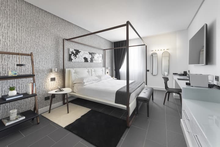 LHP Napoli Palace & spa