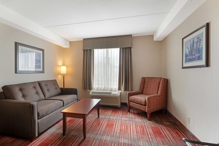 Best Western Plus Muskoka Inn