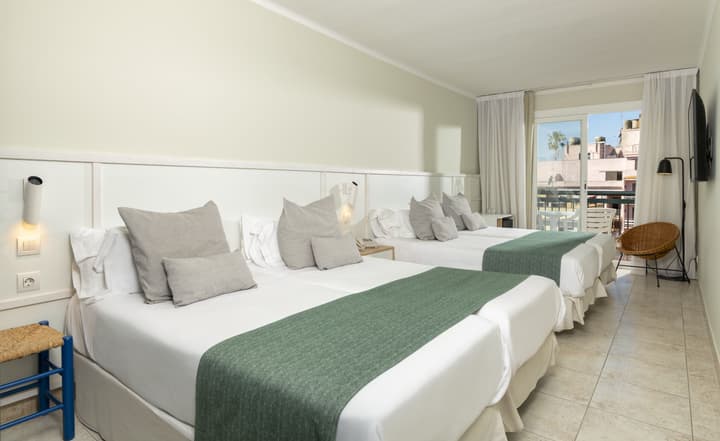 AQUA Hotel Bertran Park - Adults Recommended