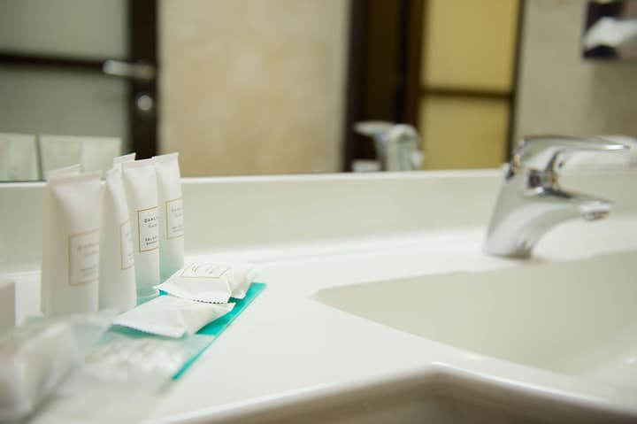 Best Western Crystal Palace Hotel