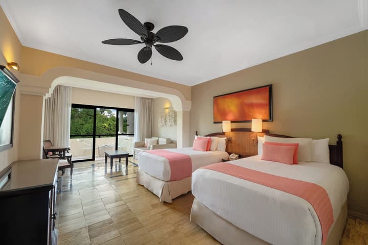 Grand Palladium White Sand Resort & Spa All Inclusive