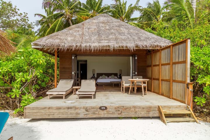 Veligandu Maldives Resort Island