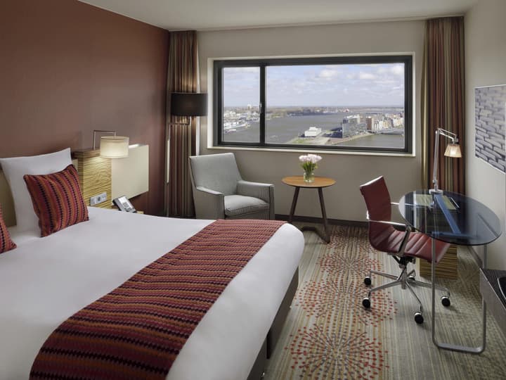 Mövenpick Hotel Amsterdam City Centre