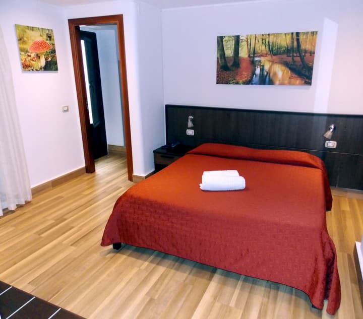 Hotel Tonic