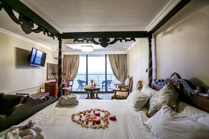 Misty Waves Boutique Hotel
