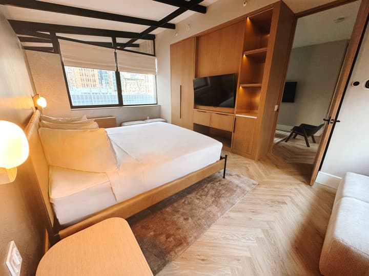 Aura Hotel Times Square