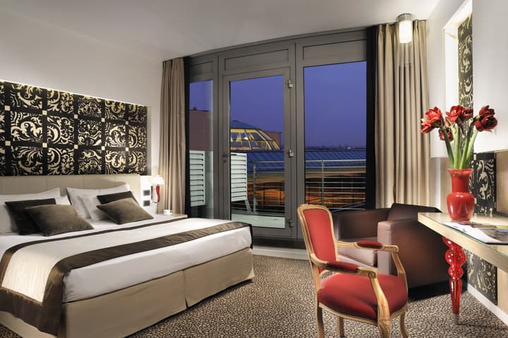 Antony Palace Hotel