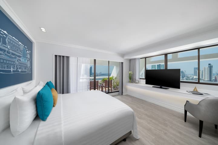 Centre Point Plus Hotel Silom