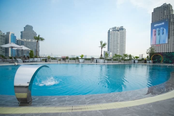 Centre Point Plus Hotel Silom