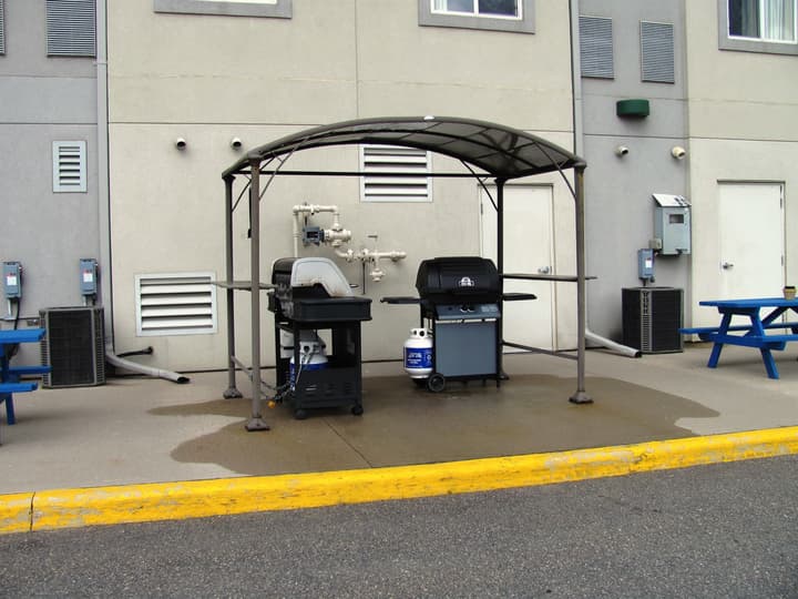 Motel 6 Huntsville, ON